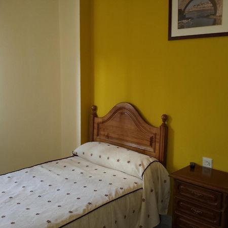 Hostal Atila Ricobayo Εξωτερικό φωτογραφία
