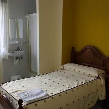 Hostal Atila Ricobayo Εξωτερικό φωτογραφία