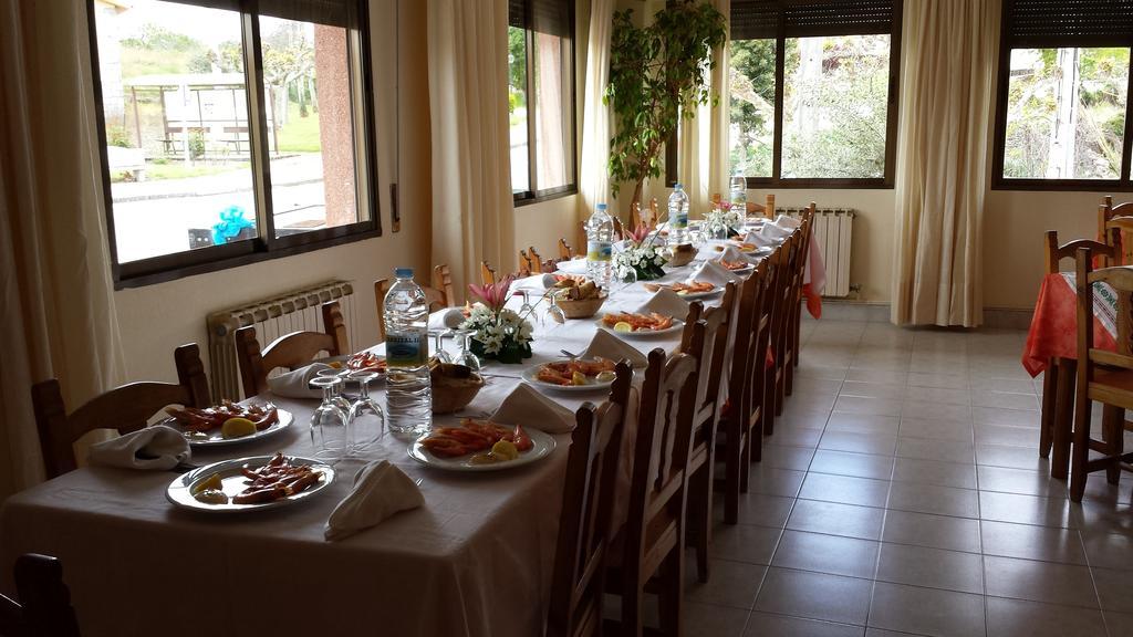 Hostal Atila Ricobayo Εξωτερικό φωτογραφία