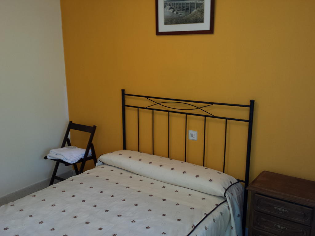 Hostal Atila Ricobayo Δωμάτιο φωτογραφία
