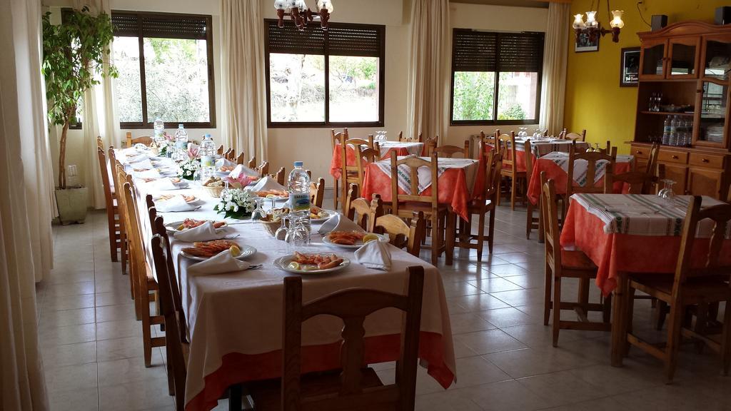 Hostal Atila Ricobayo Εξωτερικό φωτογραφία